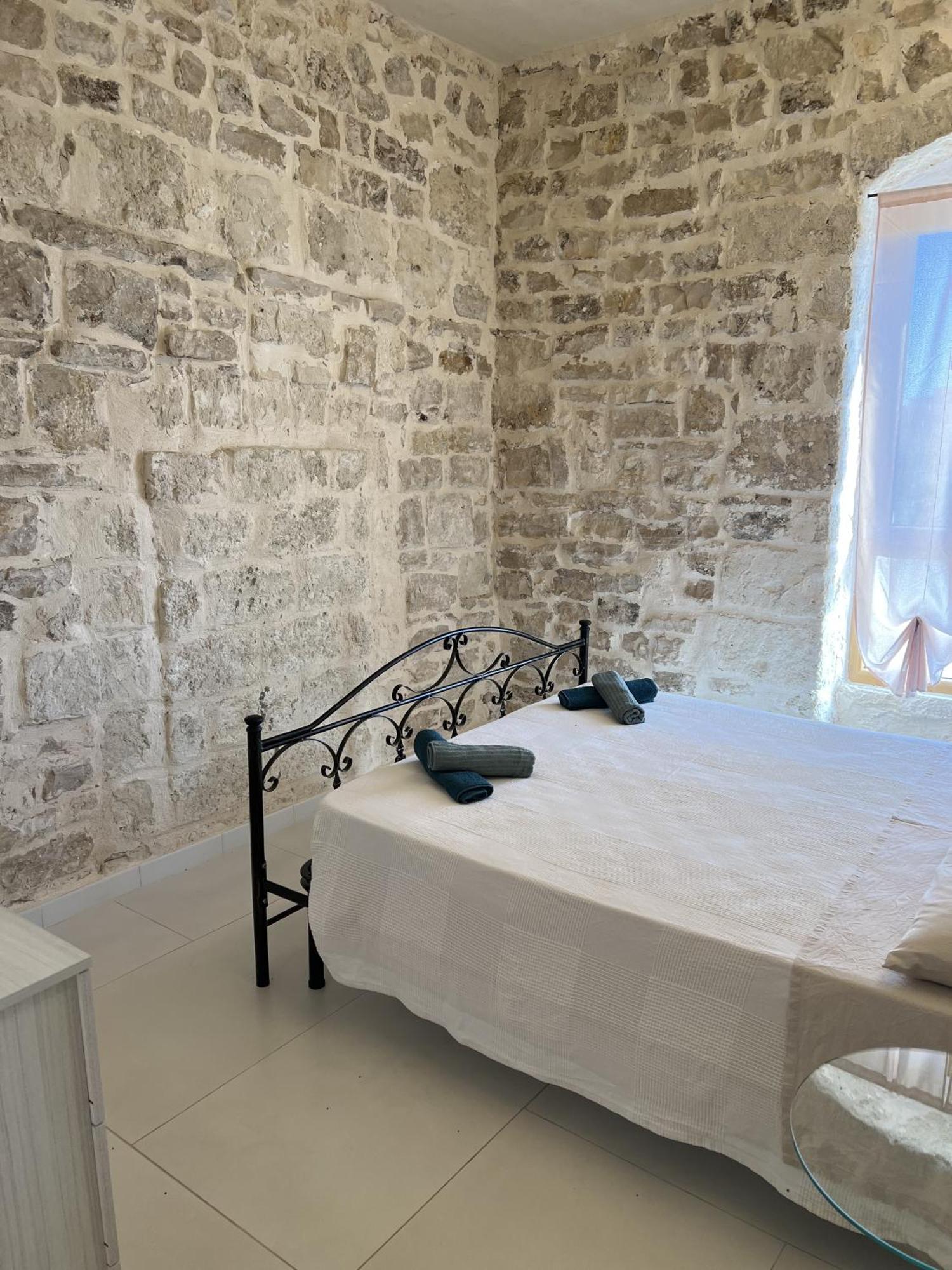 Intra Moenia Bed and Breakfast Bisceglie Eksteriør billede
