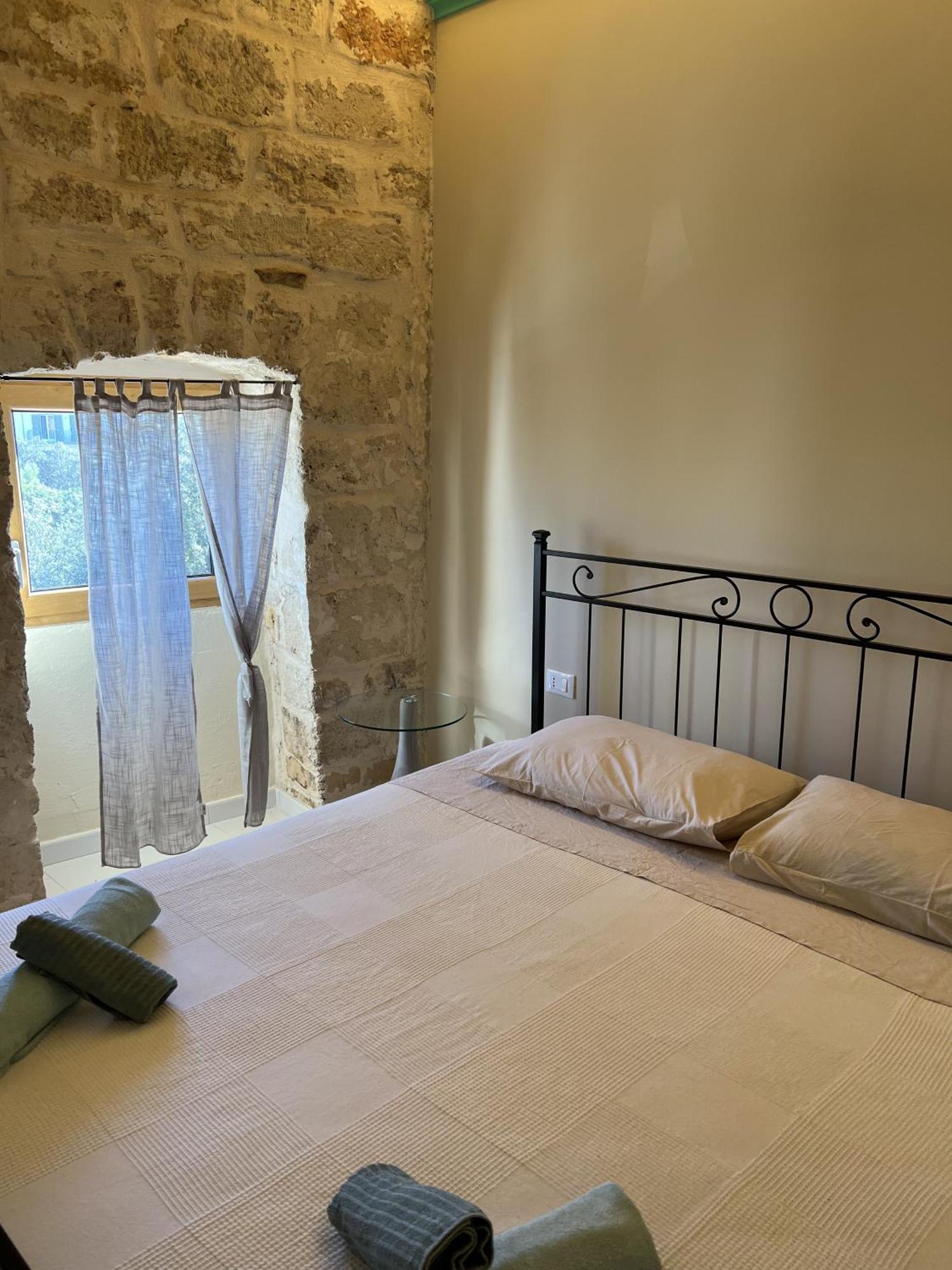 Intra Moenia Bed and Breakfast Bisceglie Eksteriør billede