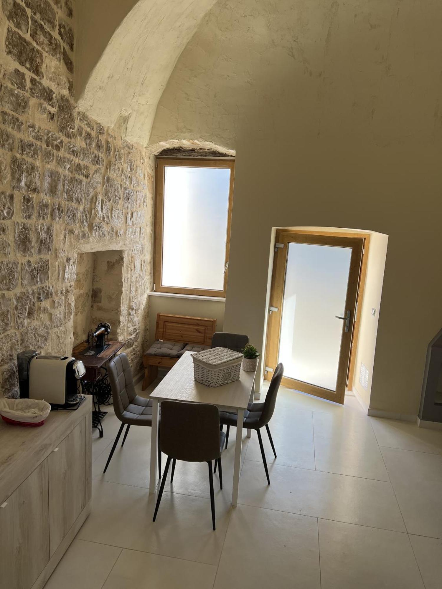 Intra Moenia Bed and Breakfast Bisceglie Eksteriør billede