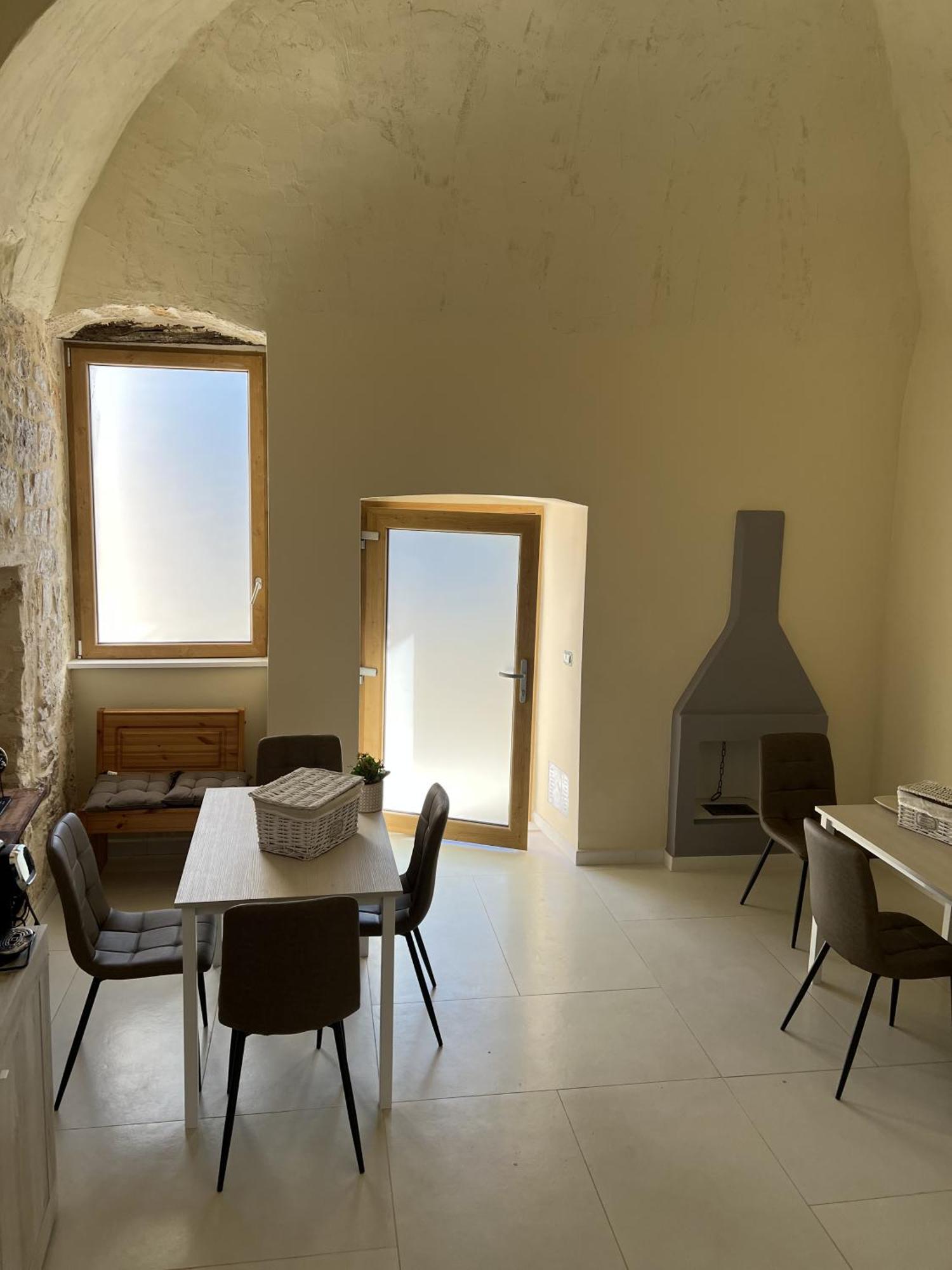 Intra Moenia Bed and Breakfast Bisceglie Eksteriør billede